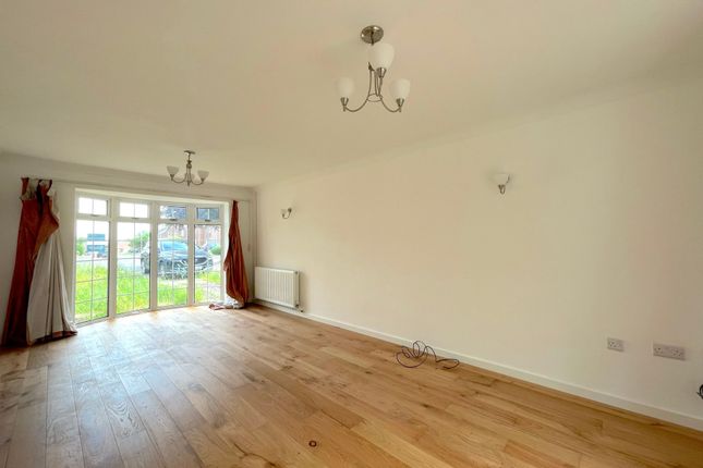 60 Bramley Avenue, Faversham photo 3