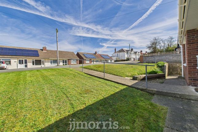 125 Maesglas, Cardigan photo 3