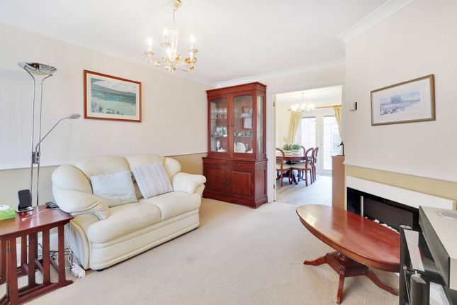 37 Tanners Mead, Edenbridge photo 4