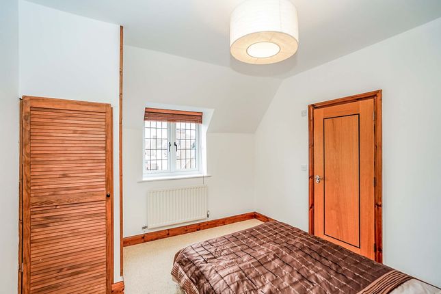 Flat for sale in Liscombe Park, Soulbury, Leighton Buzzard