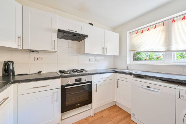 End terrace house for sale in Undine Road, Canary Wharf