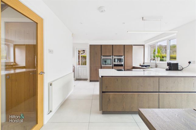 17, Applecross Drive, Burnley photo 4