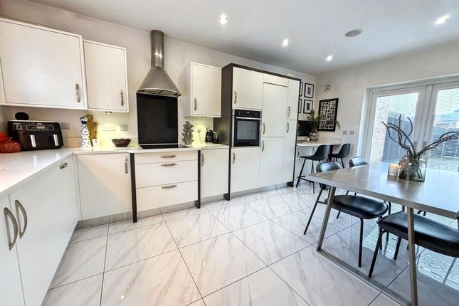 19, Waterhouses, Houghton Le Spring photo 2