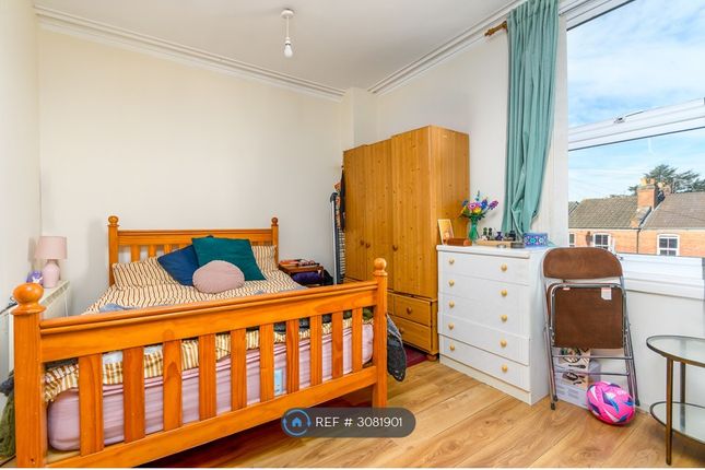 Russell Terrace, Leamington Spa photo 4