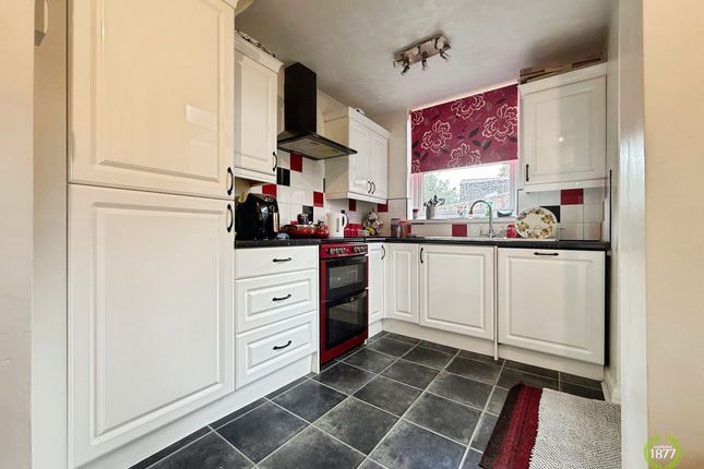 6 Hereford Road, Blackburn photo 3