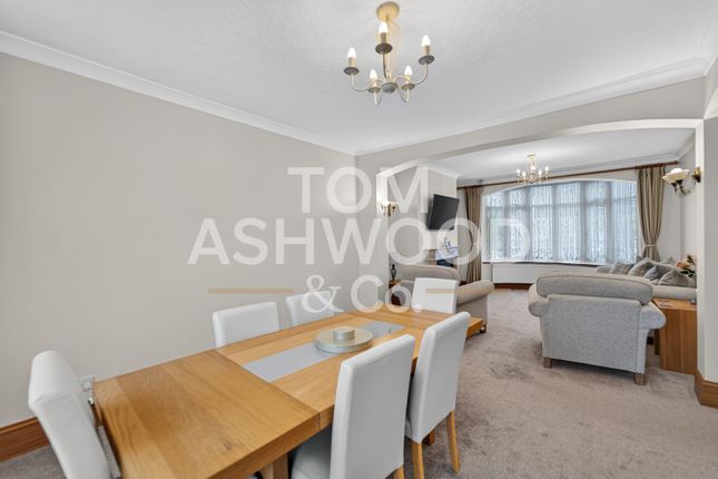 Malvern Drive, Ilford photo 2