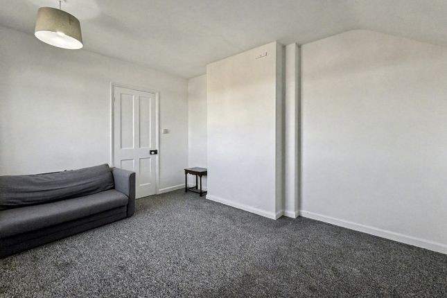4, Ford View Road, Stowmarket photo 2