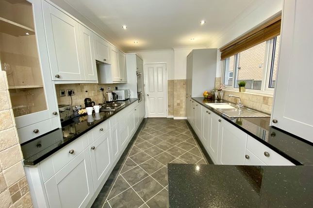 635, Blandford Road, Poole photo 4
