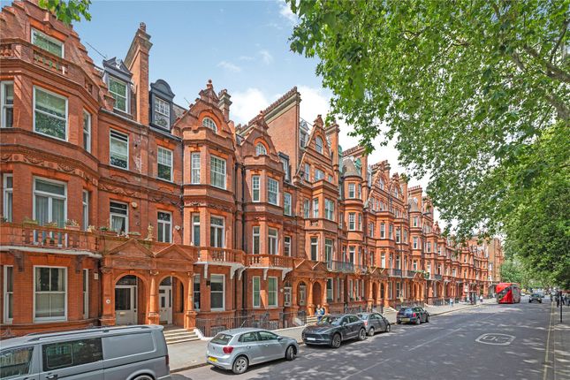 Thumbnail Flat for sale in Lower Sloane Street, London