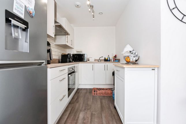 21, Vauxhall Place, Kent photo 4