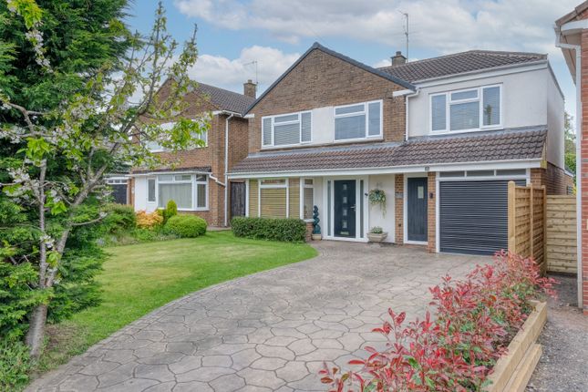 Thumbnail Detached house for sale in New Road, Bromsgrove
