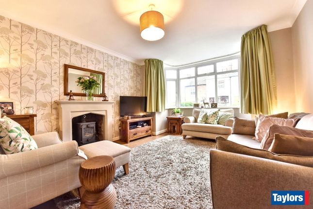 32, Belle Vue, Stourbridge photo 3