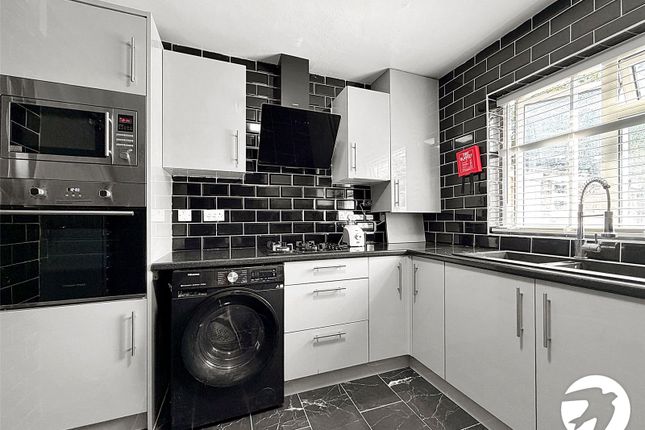 45, Hadlow Road, Welling photo 2