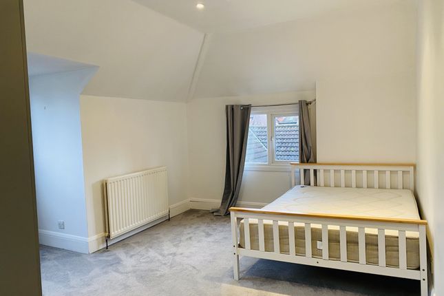 Thumbnail Room to rent in Elm Grove Road, London