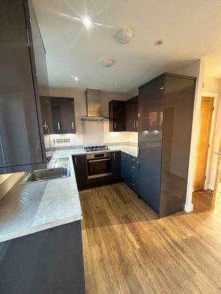 12 Hazelwell Avenue, Burton-On-Trent photo 5
