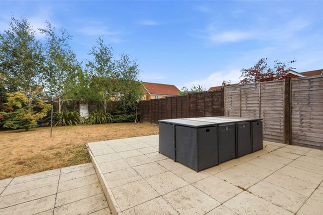 29, Cooper Smith Road, Bishop's Stortford photo 3
