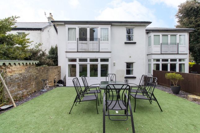 Bradstow House, Flat 2, 21 St. Peters Road, Broadstairs photo 4