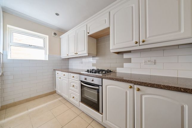 74, Worthington Road, Surbiton photo 4