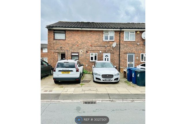Lancaster Road, Northolt photo 2