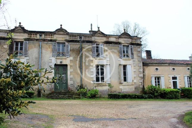 Property for sale in Saintes, 17770, France, Poitou-Charentes, Saintes, 17770, France