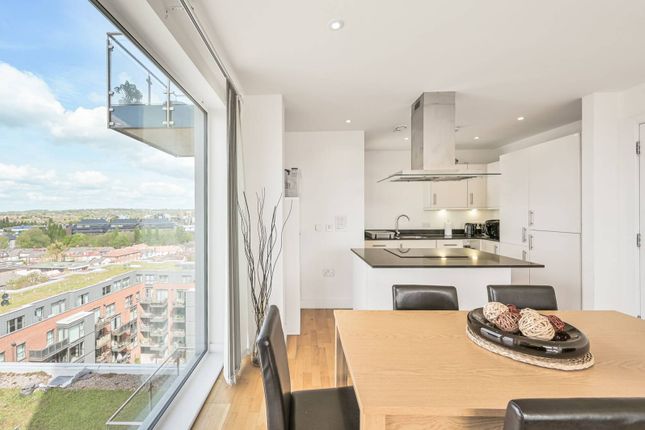 2-bed flat on Zenith Close, Colindale, £455,000