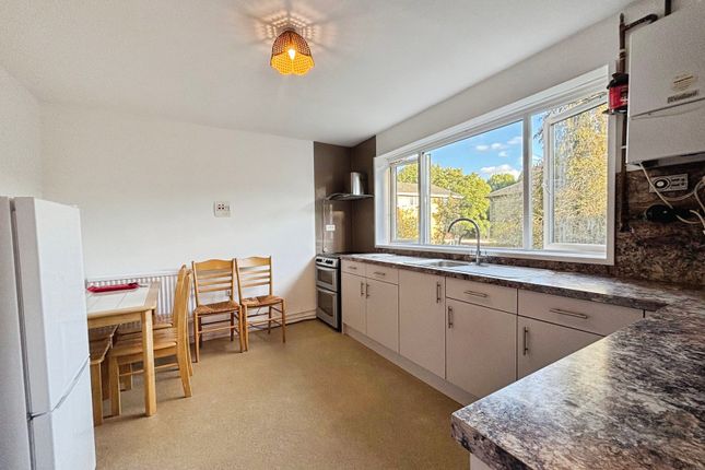 4-bed house on 3, Nelson Terrace, Reading, £2,000/mo