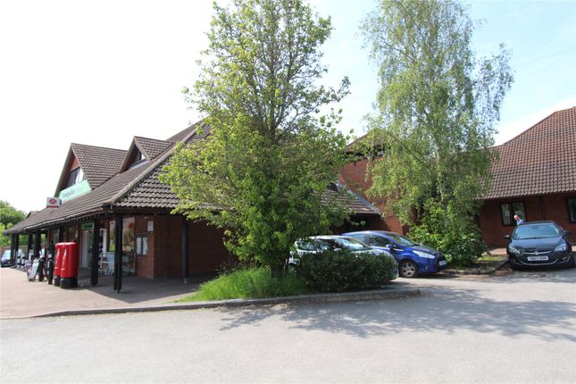 Flat for sale in White Dirt Lane, Clanfield, Waterlooville, Hampshire