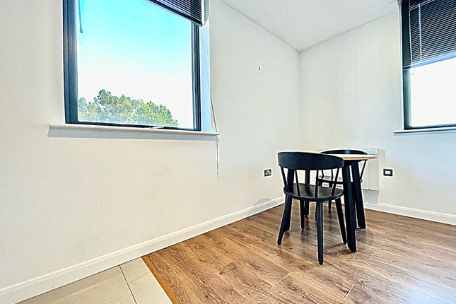 Flat S7, Urban Village Building, Bedford photo 2