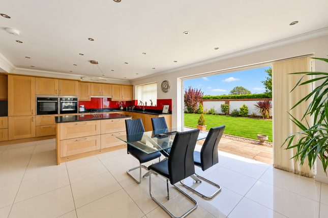 9, Madehurst Close, East Preston photo 4