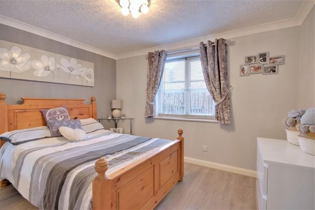Flat for sale in Apsley Mews, Little High Street, Worthing