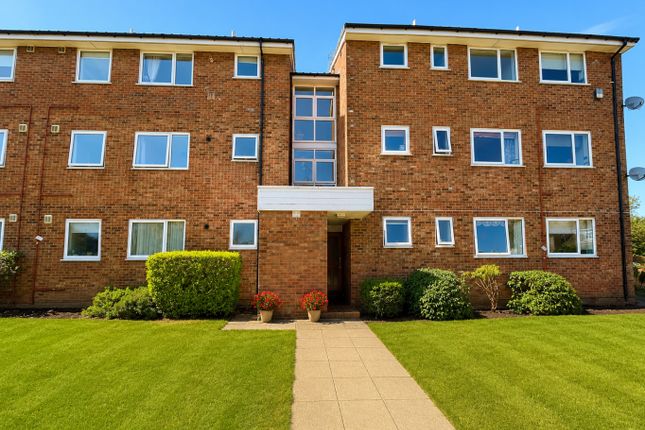 3-bed flat on 1 Oxford Court, Trafalgar Road, Merseyside, £240,000