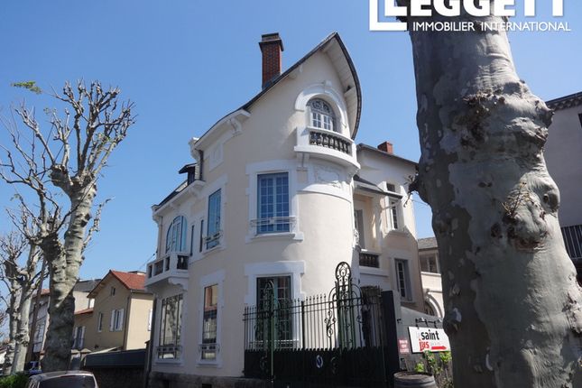 Thumbnail Villa for sale in Brioude, Haute-Loire, Auvergne-Rhône-Alpes