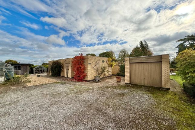 Wayland, Barlings Lane, Langworth photo 2