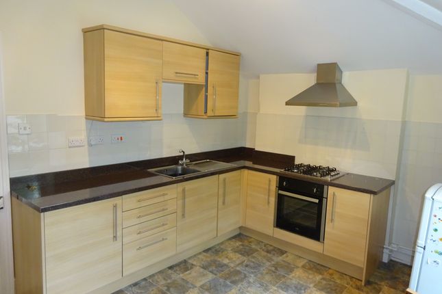 Flat to rent in St. Johns Road, Buxton