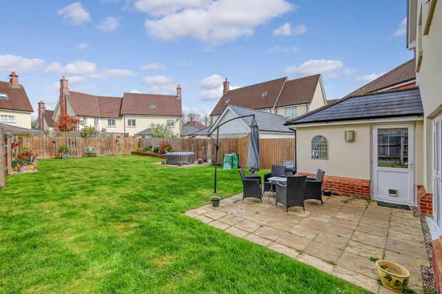 16, Owers Place, Dunmow photo 4