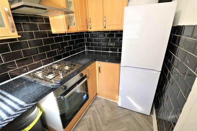 80 Aldborough Road South,, Aldborough Road South, Ilford photo 3