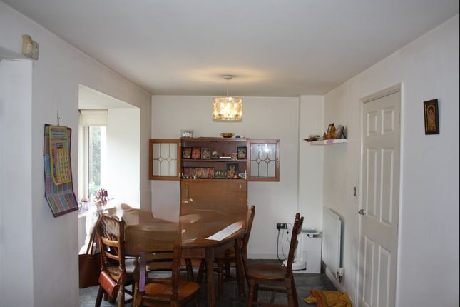 31 Turnbull Road, West Timperley, Altrincham photo 4