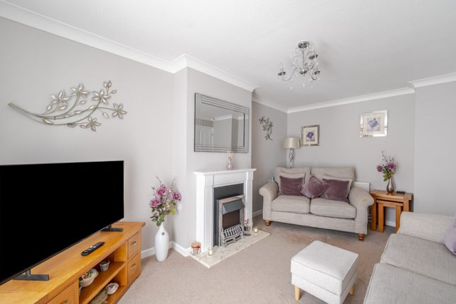 4, Redbrook View, Barnsley photo 3
