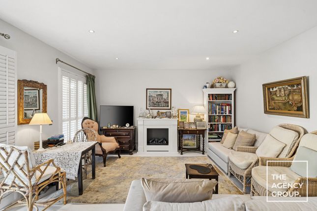 Flat Flat 9, 214, Battersea Bridge Road, London photo 3