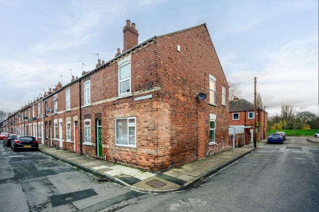 End terrace house for sale in Balfour Street, York