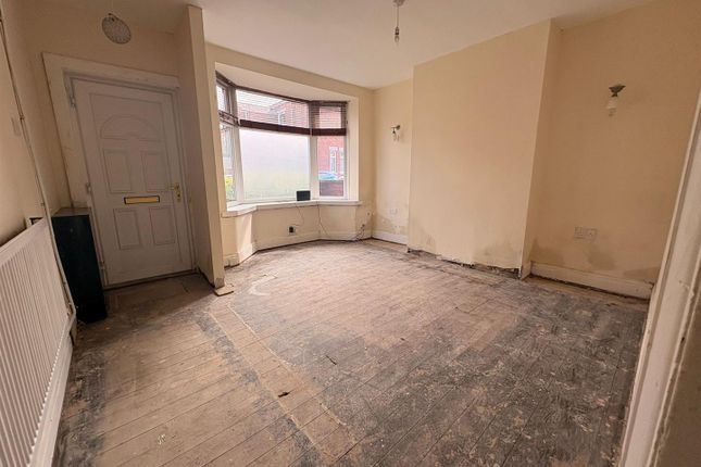 128, Lindsay Street, Stalybridge photo 4