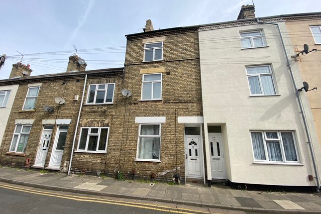 Thumbnail Terraced house for sale in Russell Street, Peterborough