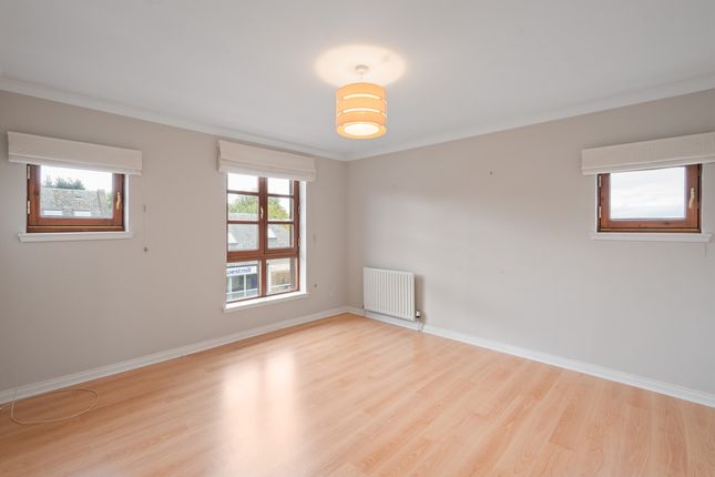 Flat 3,  4, Kingsknowe Park, EDINBURGH photo 2