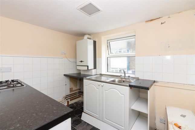 FFF, 20, Gratwicke Road, Worthing photo 3