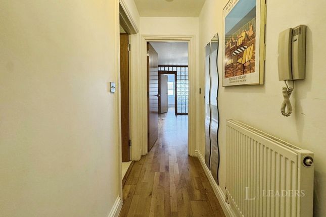Flat 7, 114, Portland Road, London photo 5