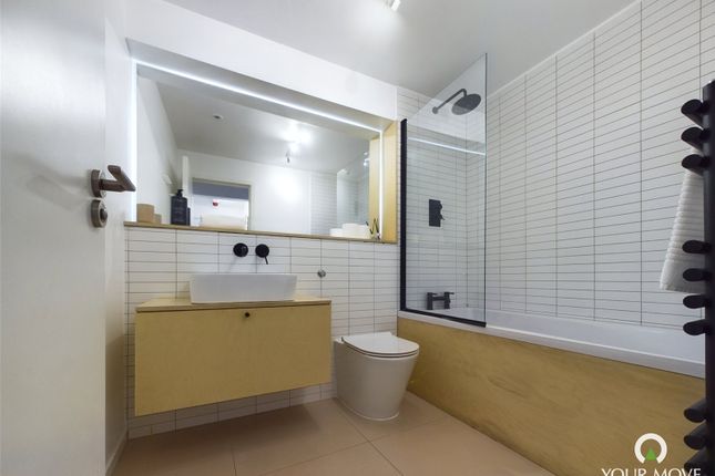 Flat 2, New Wave House,, King Street, Kent photo 3
