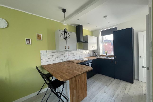Thumbnail Flat to rent in The Old Brass Foundry, Marlborough Terrace, Hull
