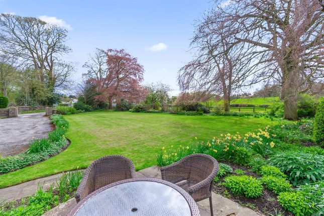 Brookleigh, Burley Road, Menston photo 2