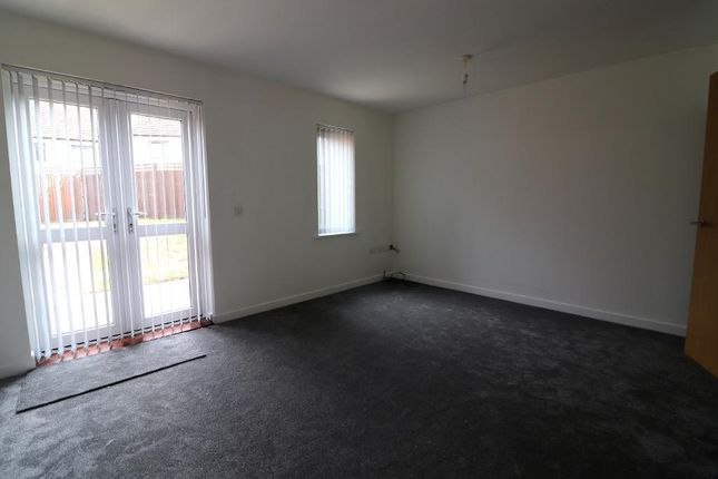 35, Someries Hill, Luton photo 4