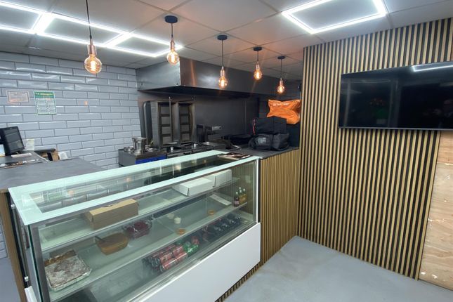 Thumbnail Restaurant/cafe for sale in Hot Food Take Away LS27, Morley, West Yorkshire